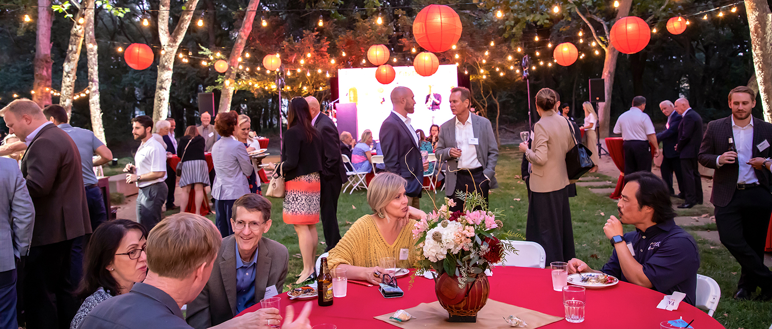 Client-Appreciation-Event-Crowd-Shot